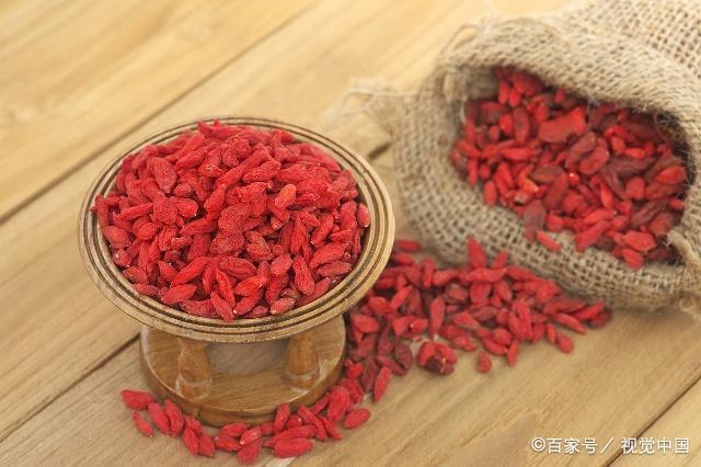 枸杞每天吃多少合适？掌握这个量，养生效果更佳